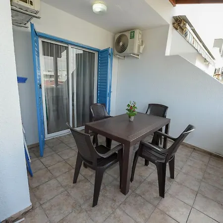 The Valley Beyond Apartment *